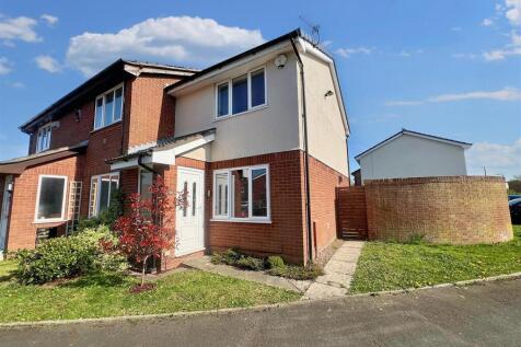 Drake Road, Broadheath, Altrincham 2 bed semi