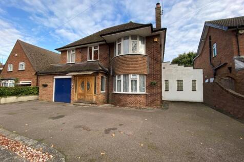 Priory Road, Dunstable LU5 5 bed detached house for sale