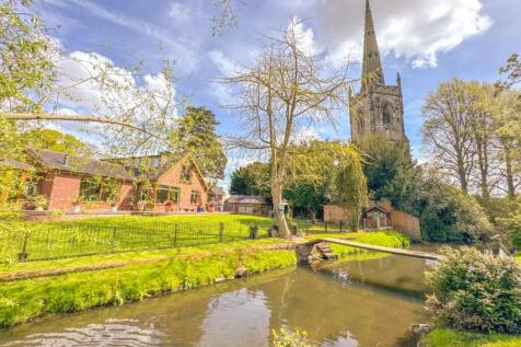 3 Church Road, Atherstone CV9 4 bed detached house for sale