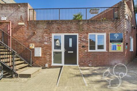 Akersloot Place, West Mersea CO5 2 bed ground floor flat for sale