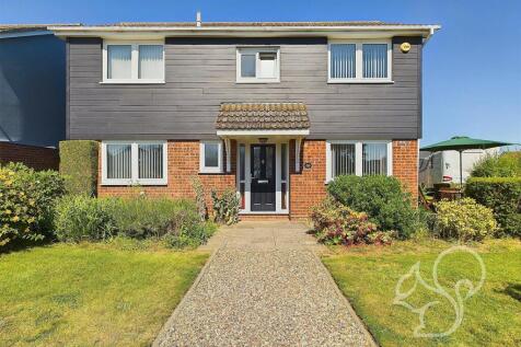 Gunfleet Close, West Mersea CO5 4 bed detached house for sale