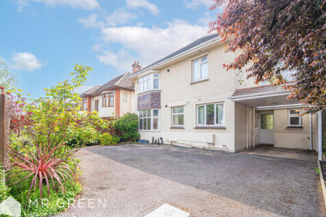 3 bedroom apartment for sale