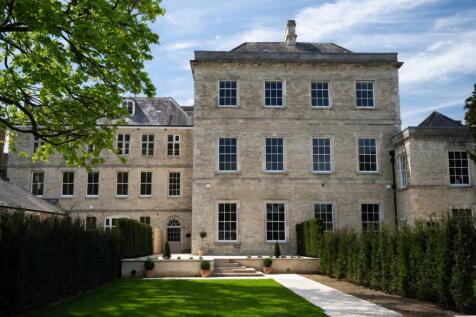 Dollar Street, Cirencester GL7 5 bed townhouse for sale