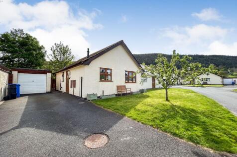 Maes Hir, Corwen 2 bed detached bungalow for sale