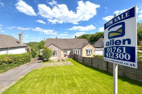 2 bedroom semi-detached bungalow for sale