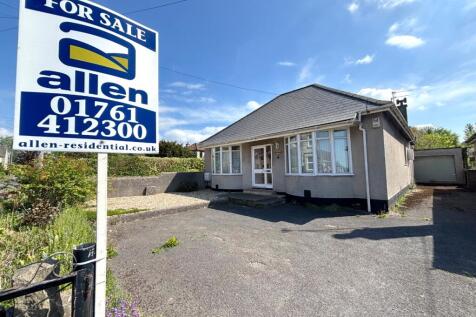 3 bedroom detached bungalow for sale