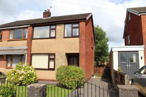 Western Drive, Leyland PR25 3 bed semi