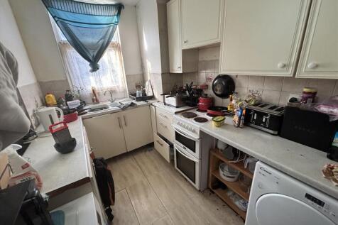 Central Drive, Blackpool FY1 5 bed flat for sale