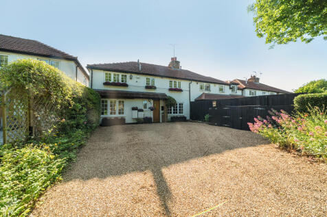 4 bedroom semi-detached house for sale
