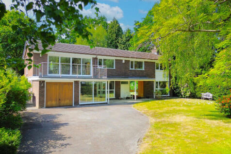 5 bedroom detached house for sale