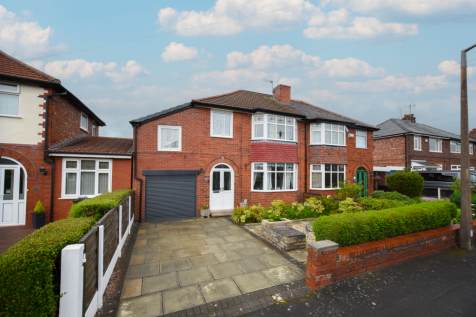 4 bedroom semi-detached house for sale