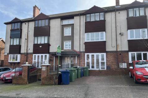 2 bedroom ground floor flat for sale