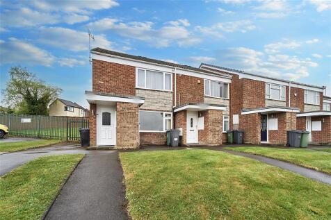 1 bedroom ground floor flat for sale