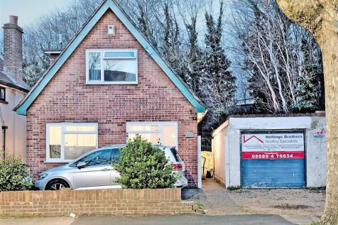3 bedroom detached bungalow for sale