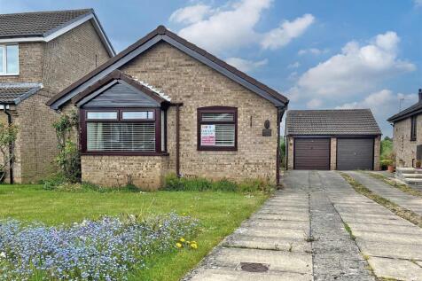 2 bedroom detached bungalow for sale