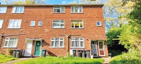 2 bedroom ground floor flat for sale