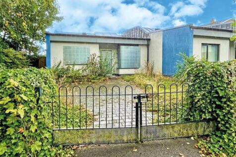 2 bedroom semi-detached bungalow for sale