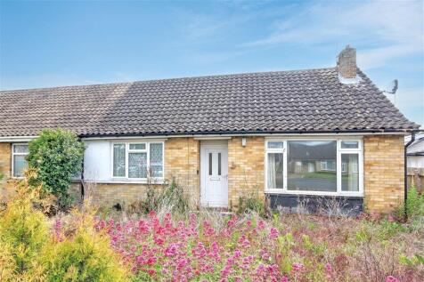 2 bedroom semi-detached bungalow for sale