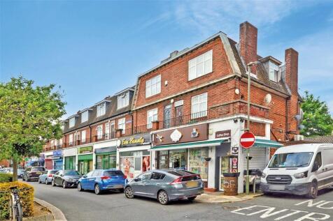 3 bedroom flat for sale