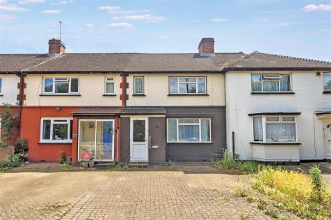 3 bedroom terraced house for sale