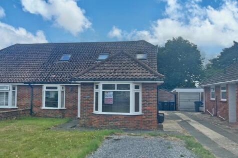 2 bedroom semi-detached bungalow for sale