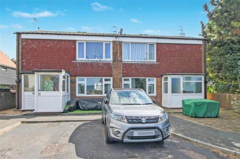 1 bedroom ground floor flat for sale