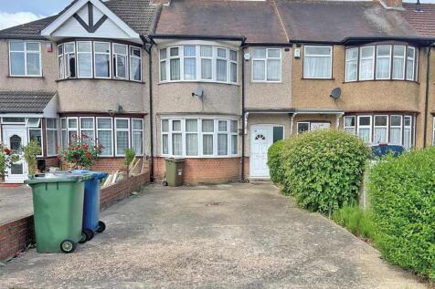 3 bedroom terraced house for sale