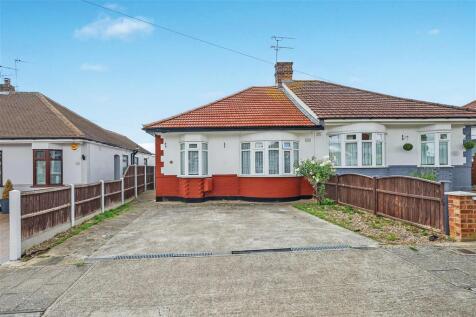 3 bedroom semi-detached bungalow for sale