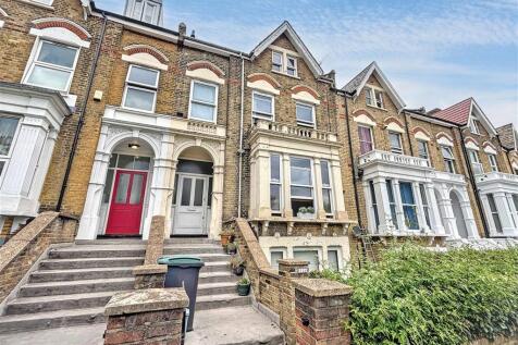 1 bedroom flat for sale