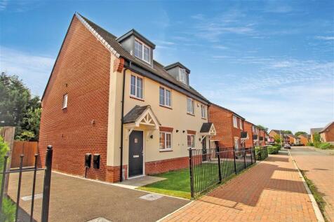 3 bedroom semi-detached house for sale