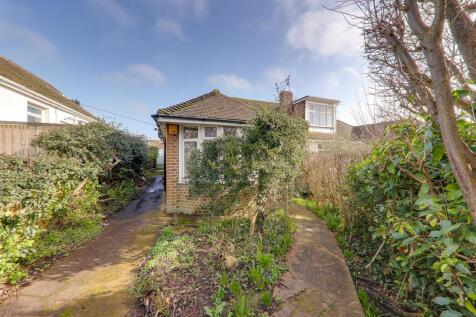 3 bedroom semi-detached bungalow for sale