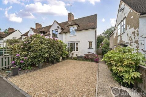 Birchwood Road, West Byfleet, Surrey 3 bed end of terrace house for sale