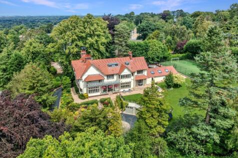 6 bedroom detached house for sale