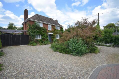 Halesworth 3 bed detached house for sale
