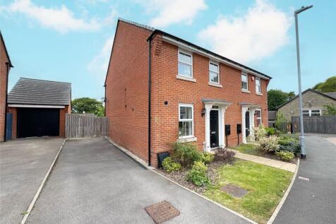 3 bedroom semi-detached house for sale