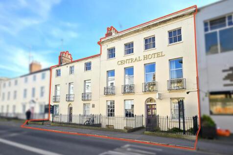 22 bedroom terraced house for sale