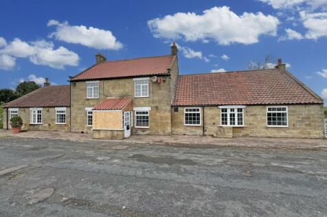Detached house for sale