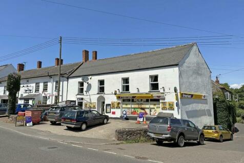 5 bedroom semi-detached house for sale