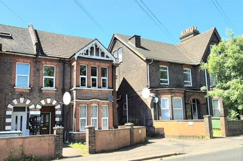 1 bedroom maisonette for sale