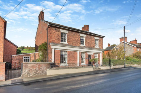 Llansanffraid SY22 4 bed detached house for sale