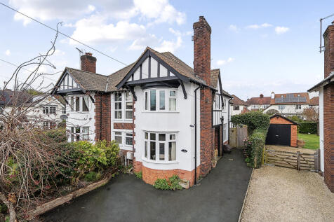 3 bedroom semi-detached house for sale