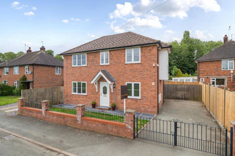 The Green, Oswestry SY11 3 bed detached house for sale