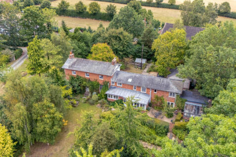 Kinton, Shrewsbury SY4 5 bed detached house for sale