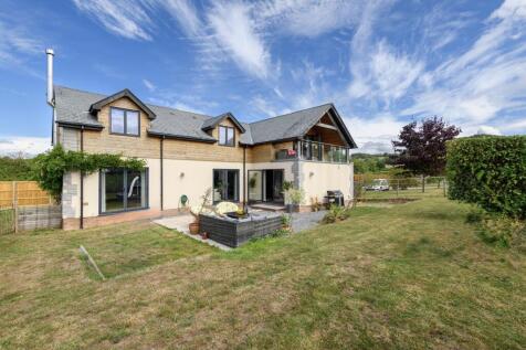 Behind Town Lane, Somerton TA11 4 bed detached house for sale