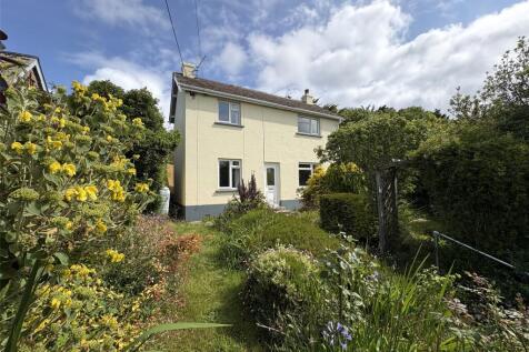 2 bedroom detached house for sale