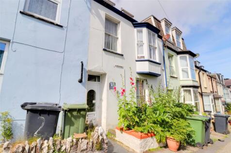 5 bedroom terraced house for sale