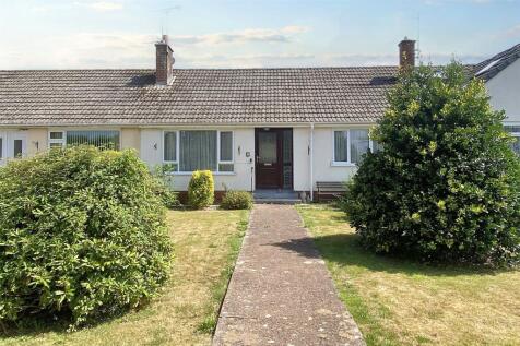 2 bedroom terraced bungalow for sale