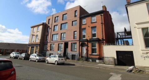 Studio flat for sale