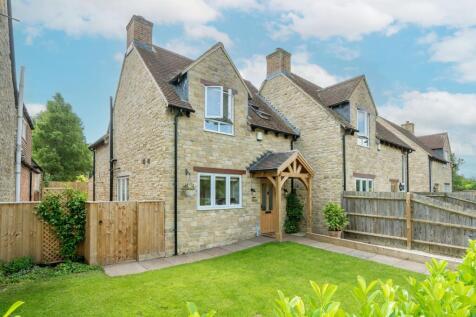 Moorhen Close, Bicester OX27 3 bed semi