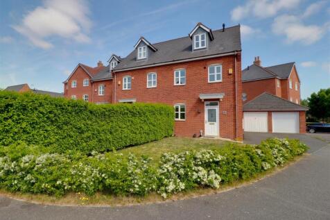 4 bedroom semi-detached house for sale
